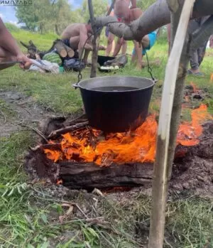 Приготовление обеда на природе